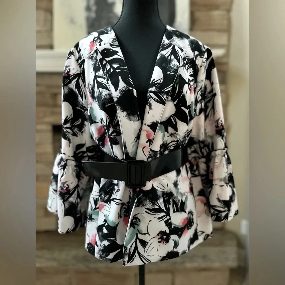 Lane Bryant Open Front Bell Sleeve Blazer Women's Plus Size 18/20 Floral